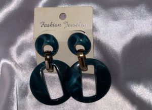 Chic Teal Fashion Earrings