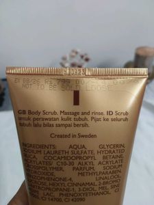Oriflame Milk&amp;Honey Sugar Scrub