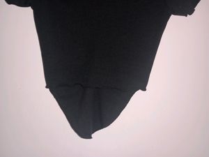 (New) Black Assymetrical Lace Top 🎀🖤