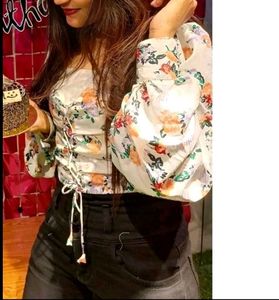 Floral White Crop Top 💮