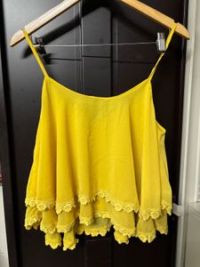 A Fashionable Yellow Top