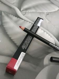 MAC Lip Liner ❤️😍