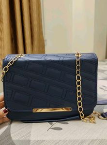 Stylish Sling Bag 🧚🏻‍♀️💘✨