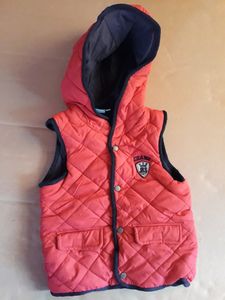 CLEARANCE : Winter sleeveless Jacket for 3-4yr