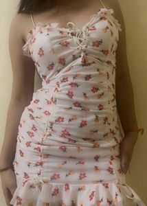 pretty bodycon dress with floral print