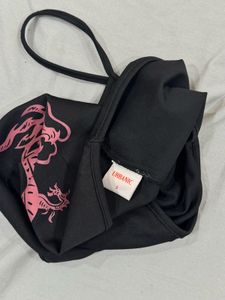 black urbanic top