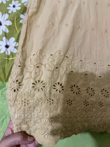 Creme Kurti