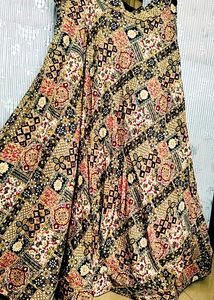 Elegant Printed Blouse