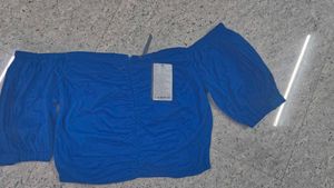 Blue Solid Sweet Heart Neck Line Top