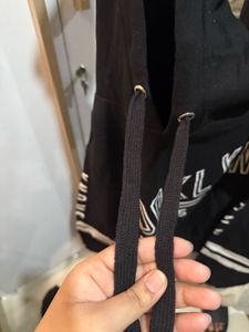 H&amp;m Black Printed Hoodie