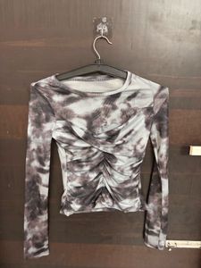 Tie-dye Long Sleeve Top