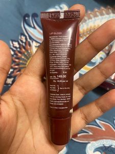 Pack Of 4 New Zudio Items Lipsticks, Plumper,