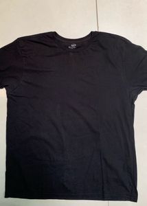 BLACK T SHIRTS for models