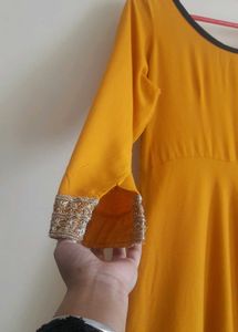 Flared Anarkali Kurti💛
