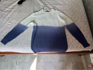 Zudio White & Lavender Semi-Wool Sweater