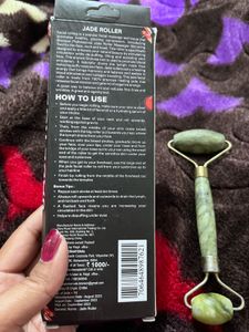 Women Jade Roller Skin Massager