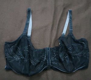 Elegant Black Bra🖤