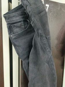 Relaxed Straight Fit Jeans Zudio