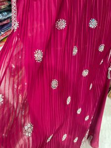 Beautiful Nyra Cut Ethnic Set