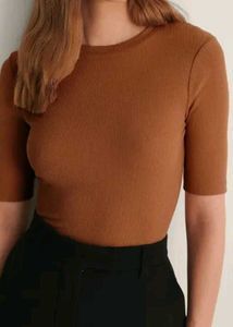 selling a brown classy top