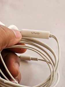 Vivo Original Earphone(Wired Headset) White