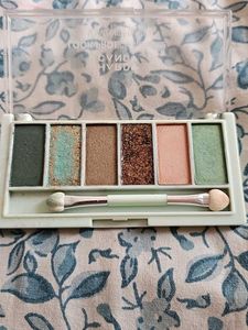 Eyeshadow Palette
