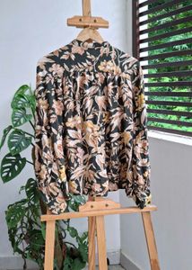 H&amp;M Floral Print Blouse -