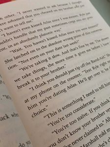 It Starts With Us by Colleen Hoover