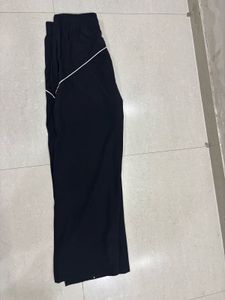 NIKE Track Pant