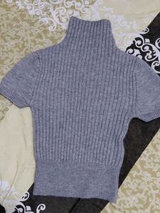 Gray Ribbed Turtleneck Short Sleeve Top
