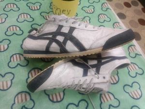 Onitsuka Tiger Casual Sneakers