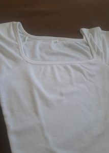 SQUARE NECK CROP TOP