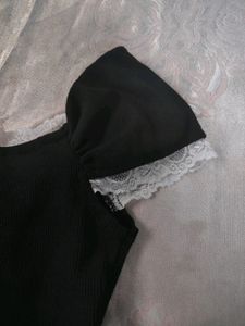 Black Corquette Top With Y2k Hearts Necklace 🖤🌼