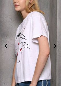 Trendy White Graphic Tee