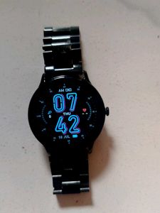 Noise Twist Go Round dial Smartwatch