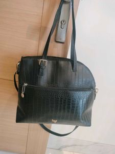 Baggit Elegant Black Tote Bag Fixed Price