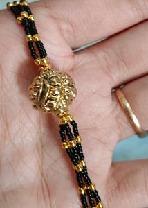 Matt 1 Gramgold Ball With Blackbeads