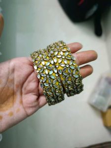 Kundan Bangles,