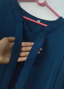 Blue Embellished Top (XL) size 🌷