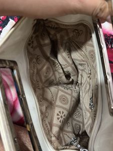 ELEGANCE Vintage White Patent Clutch