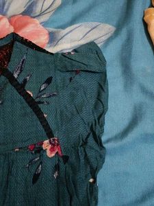 TRENDY TOP