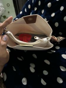 Stylish White Handbag