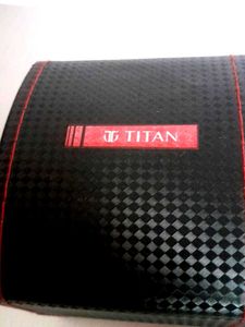 Titan neo women’s V analog watch
