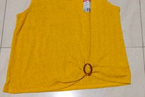 🆕💛 BRAND NEW Yellow Sleeveless Top💛🆕