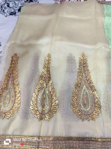 Price Drop 🔥Half-N-half Wedding Wear Heavy Saree