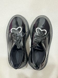 Black Patent Heart-Detail Platform Shoes