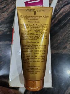 Oriflame Milk &amp; Honey Smoothing Sugar Scrub