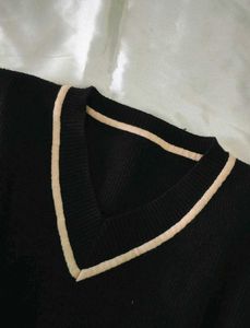 Imported Back To School Korean Pullover 🖤