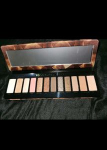 Urban Decay Naked Eyeshadow Palette