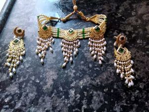 Choker and Earrings With Combo mathapatti,mangtika